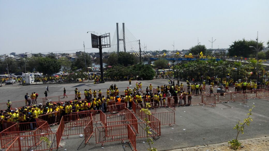 RadioRumbaEc's tweet photo. Así lucen los exteriores del Estadio #selfierumbero #ClasicoDelAstillero https://t.co/5S9fbdO2ev