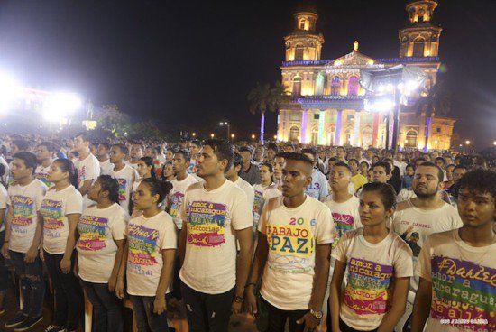 HabanaMario's tweet photo. La juventud nicaragüense honró a #FidelCastro https://t.co/CWm5i3alAa
