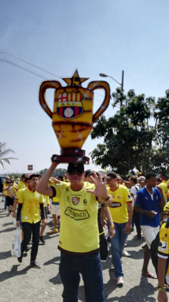 RadioRumbaEc's tweet photo. ¿Cuál será tu pronóstico? Comenta aquí en #Rumba #ClasicoDelAstillero https://t.co/PCDxskMDm4
