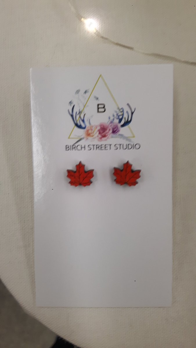 Shop local this Christmas and watch your dollars build community! And we thank you!  @BirchSt_Studio <a href="/kraftedmarket/">The Krafted Market</a> @lostartscafe