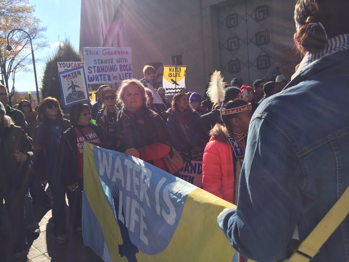 _NativeInLA's tweet photo. DC march and rally for Standing Rock! #NoDAPL https://t.co/r34HaQShUP