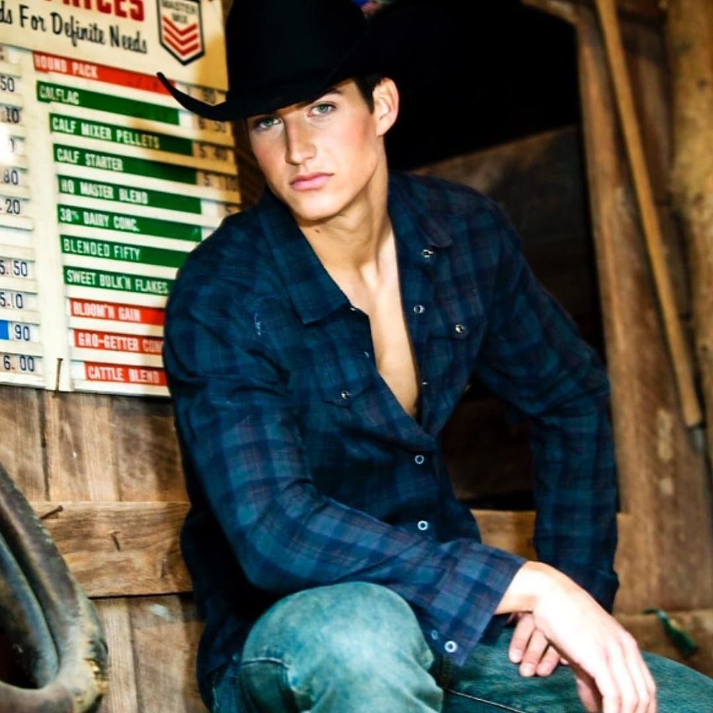CowboyConnexion's tweet photo. #cowboys #hotcowboy #sexycowboy #muscles #fit #fitness #fitfam #country #western #countryb… https://t.co/3TqPt4N9q6 https://t.co/8BbXA82aim
