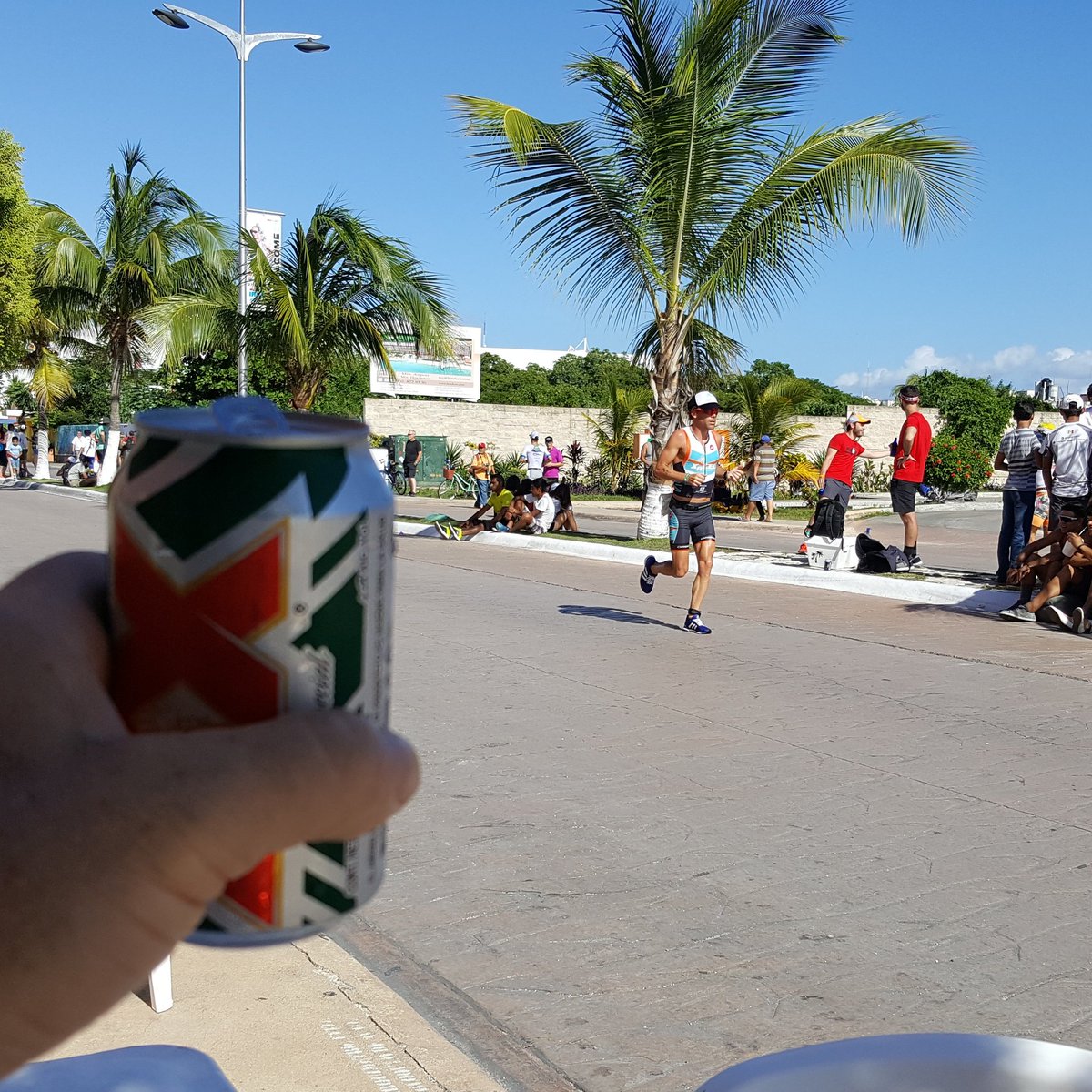 machineparty's tweet photo. Tacos! Cerveza! #IMCOZUMEL #ImCoz #cozumeltri https://t.co/sxQ8DjWH8C