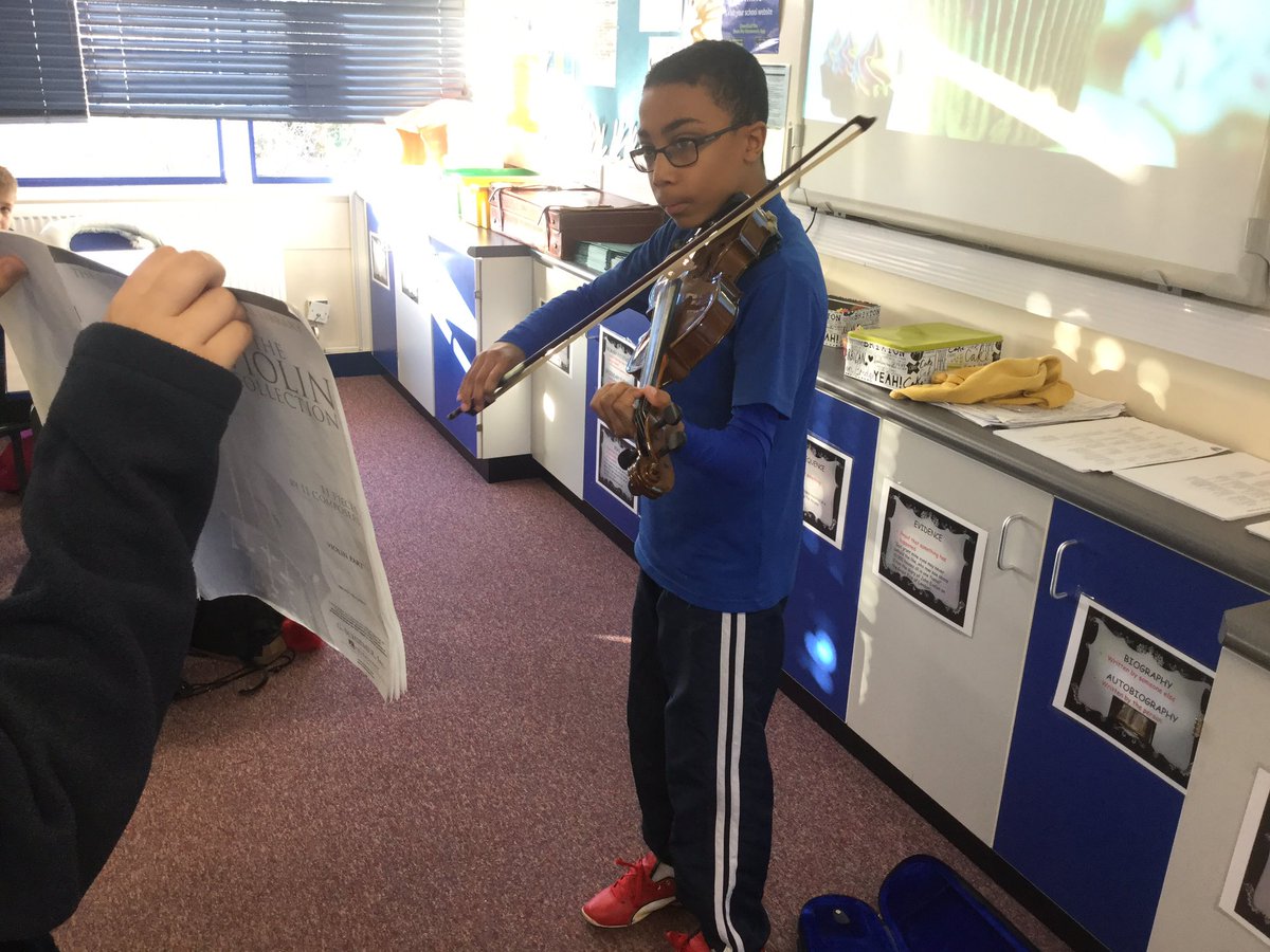 NewnhamHistory's tweet photo. English meets music and food tech. Great effort with oral presentations 7C https://t.co/psGL511mIr
