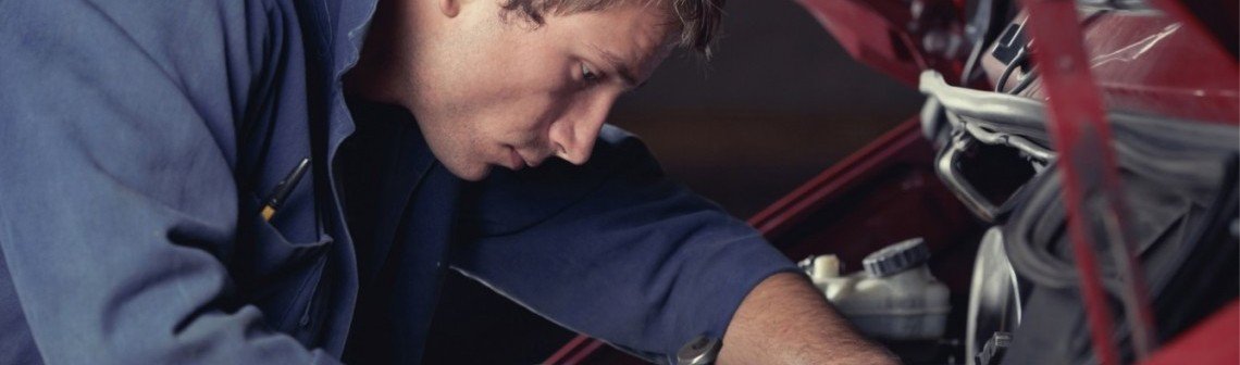 Considering an #automotive #apprenticeship? We have all the latest #information about #funding and #employment: ow.ly/LT2t3064Qgx