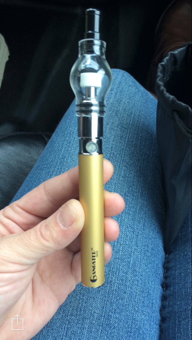 RobKathie's tweet photo. #yeahbaby #oilfun #420 https://t.co/r3pGPsHrsM