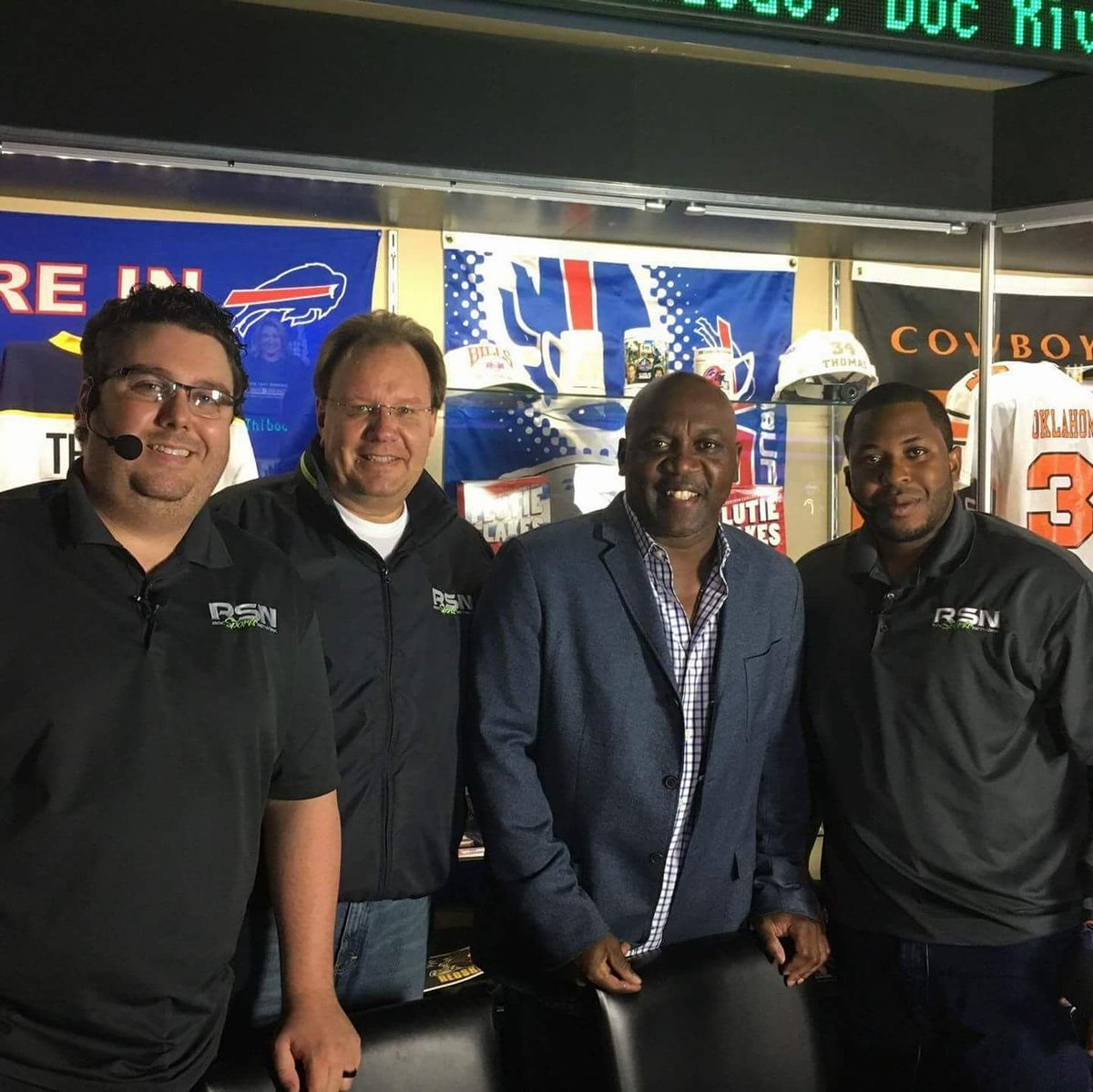 Icey Vick tweet media