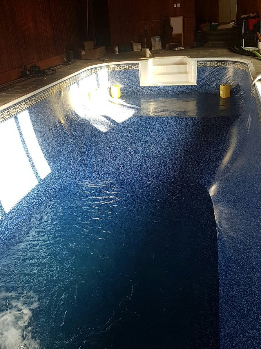 happyhogs's tweet photo. Sunday afternoon liner install https://t.co/Sk5UXoDSs6