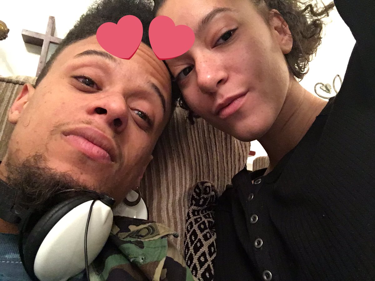 Kingkidlove's tweet photo. Ehvree dae https://t.co/7lDaexPrGR