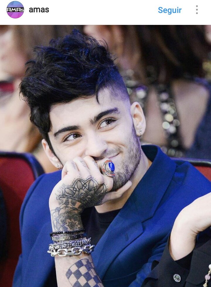 KennxsPlay's tweet photo. 📷 || El instagram de los Amas subió esta foto de zayn. 
*LUU
#AMAs 
#MtvStarsZayn https://t.co/iOBCEDesy4