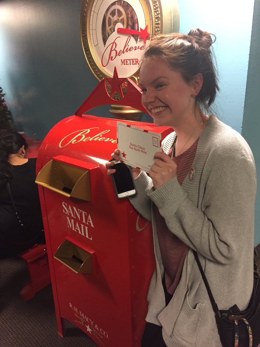 Callikadlec_'s tweet photo. Writing letters to santa! 🎅🏽  @AbbeMurray1 https://t.co/Dhy4TOGcIB