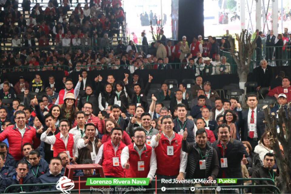 MarcoMarquez95's tweet photo. El priísmo juvenil chignahupense presente en la VI Sesión Solemne Del Consejo Político Nacional Del @PRI_Nacional 
#UnidadPorMéxico #2GEECP https://t.co/rIBaEeIyFi