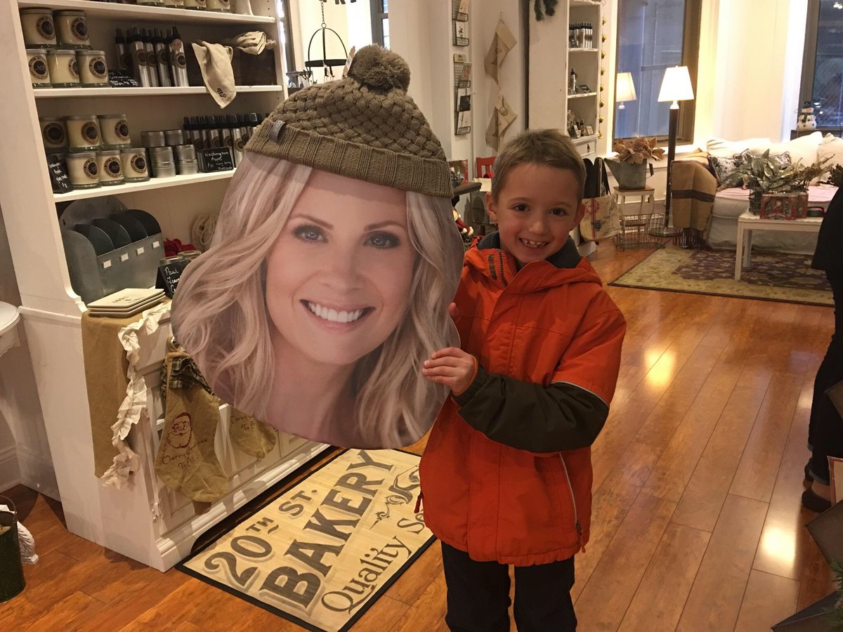 mphomestore's tweet photo. Monica's youngest, biggest fan Tristan stopped in this weekend all the way from Pennsylvania! His favorite show? #WelcomeBackPotter https://t.co/tYAvxFUUXi