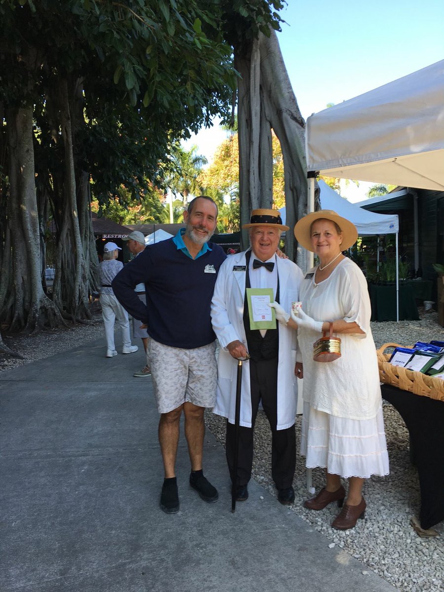 LocalTeaCo's tweet photo. Last weekend Garden Fest @EdisonFordFL, our #Tea Tent &amp; @Duranko w/Thomas &amp; Mina Edison
  #SRQ #EFWE https://t.co/9gPWar1NpX