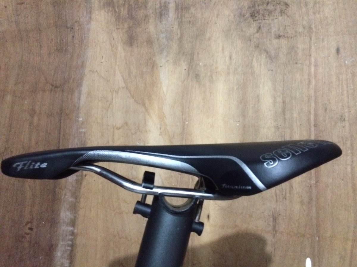 Wts selle italia flite titanium. Mlus br pake sebulan. 1jt nego. Box lengkap. BU. Line : mahesaputra18 #fnfjb #rbjb