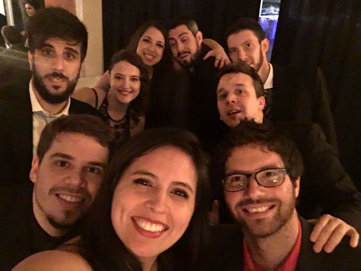 ndn_es's tweet photo. Se nos caso el Fede #daiyfede27nov https://t.co/8TXx0itl1z