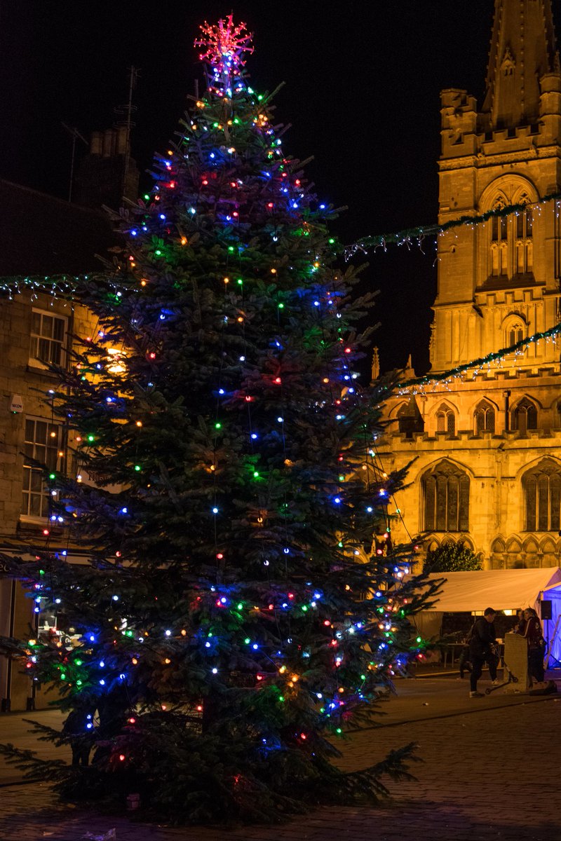 Photo_Rutland's tweet photo. Stamford Christmas Tree 2016 @StamSocialMedia @rutland_radio https://t.co/jfJ57aR5Wt