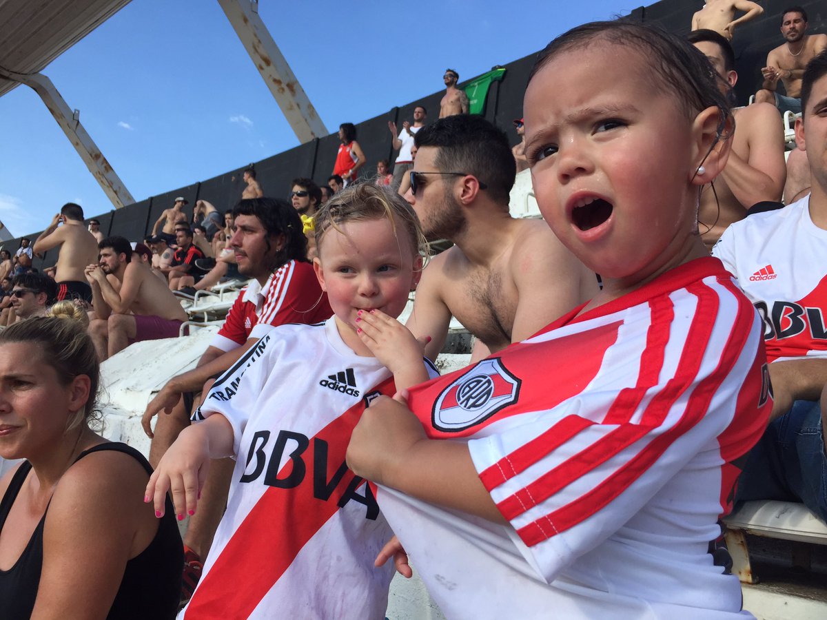 silforna's tweet photo. #VamosRiver #RiverPlate VamosMillo #HinchadaFemenina @RiverLPM @RiverLPM  @CARPoficial https://t.co/5b4zLlb6am