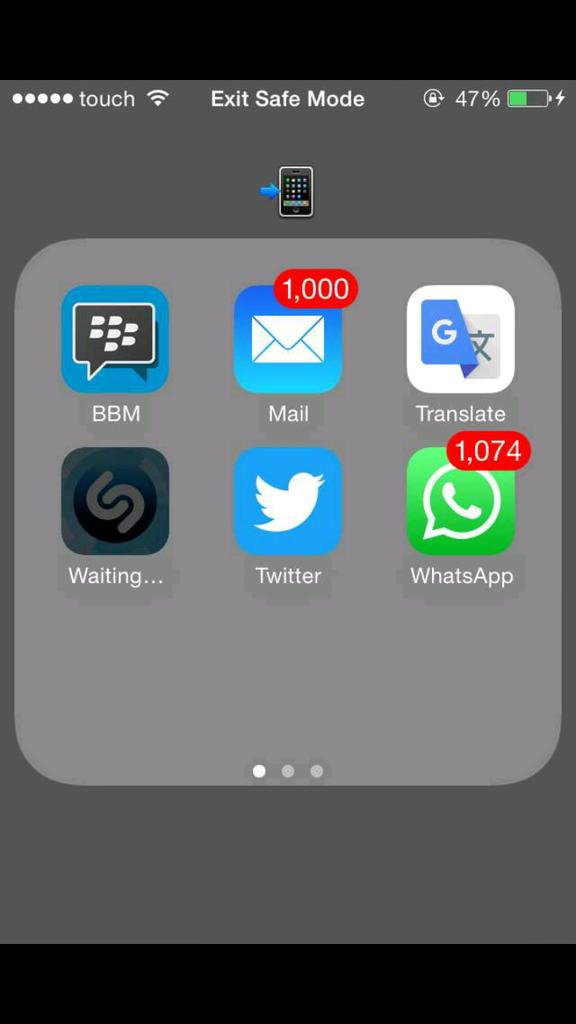 syafiqashr's tweet photo. When suddenly your friends start talking to you ..
#exams_time https://t.co/BnYwyTzV7f