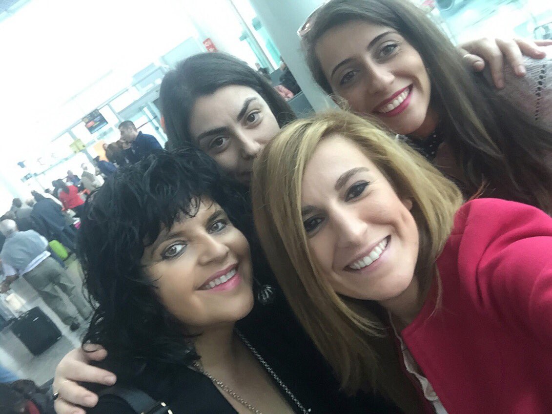 encarnalago's tweet photo. #repensarlosmuseos #memueve @EducaThyssen sois el museo de los afectos @PaulaCabaleiro @PaisMery @monicamura @_ana_moreno_  @RufinoFerreras https://t.co/WHZJO4Pbh3