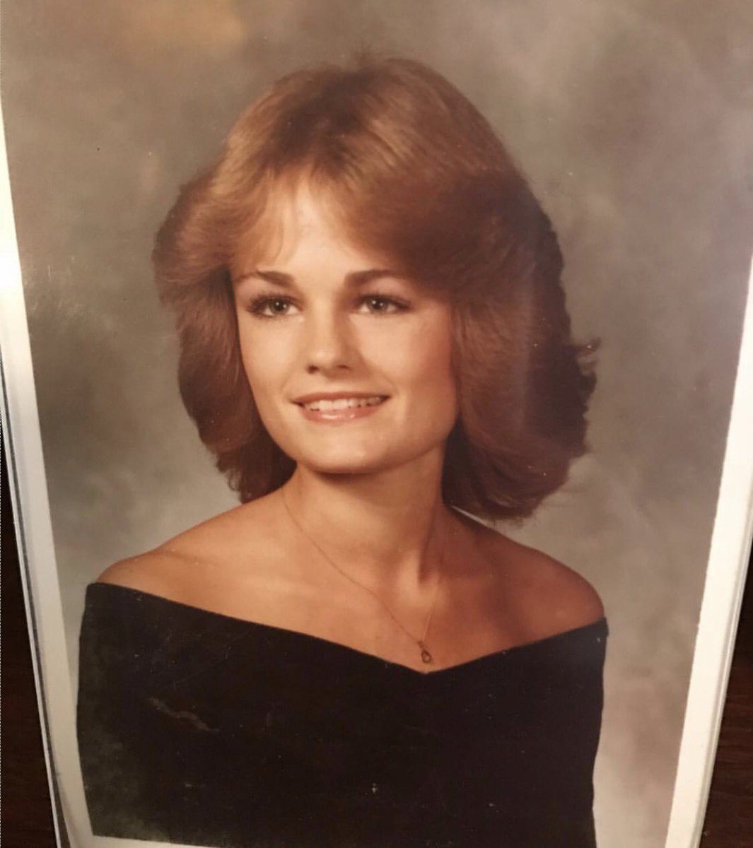 Lucy Hale on Twitter: "My gorge mama in high school 🔥🔥🔥  https://t.co/ceoEKagHm5" / Twitter