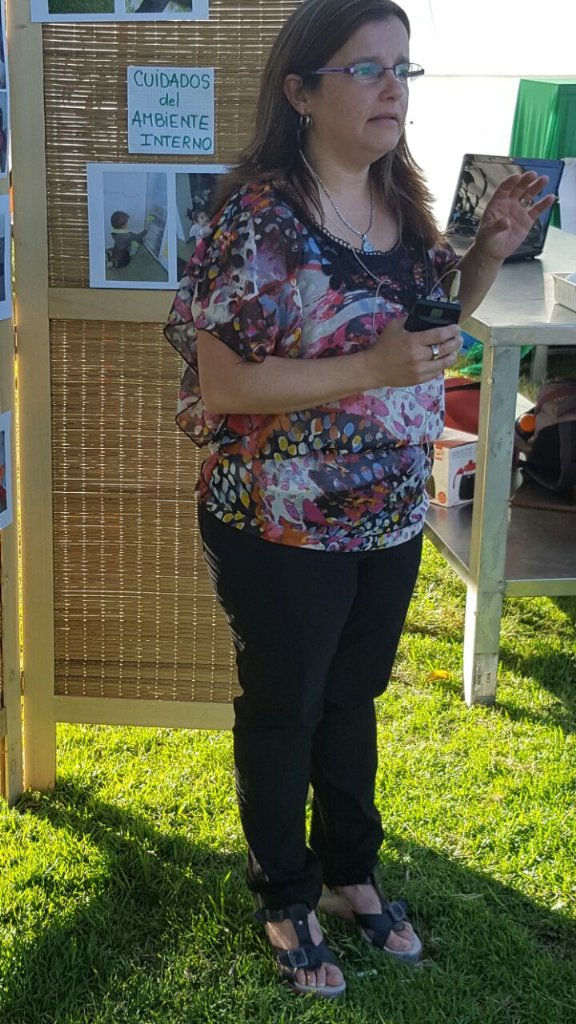 CeDIPF's tweet photo. En el Biomercado, presentamos con mucho orgullo el trabajo de nuestro Jardín junto al Jardín #Montessori Rosario. https://t.co/KHPfu0j6sQ
