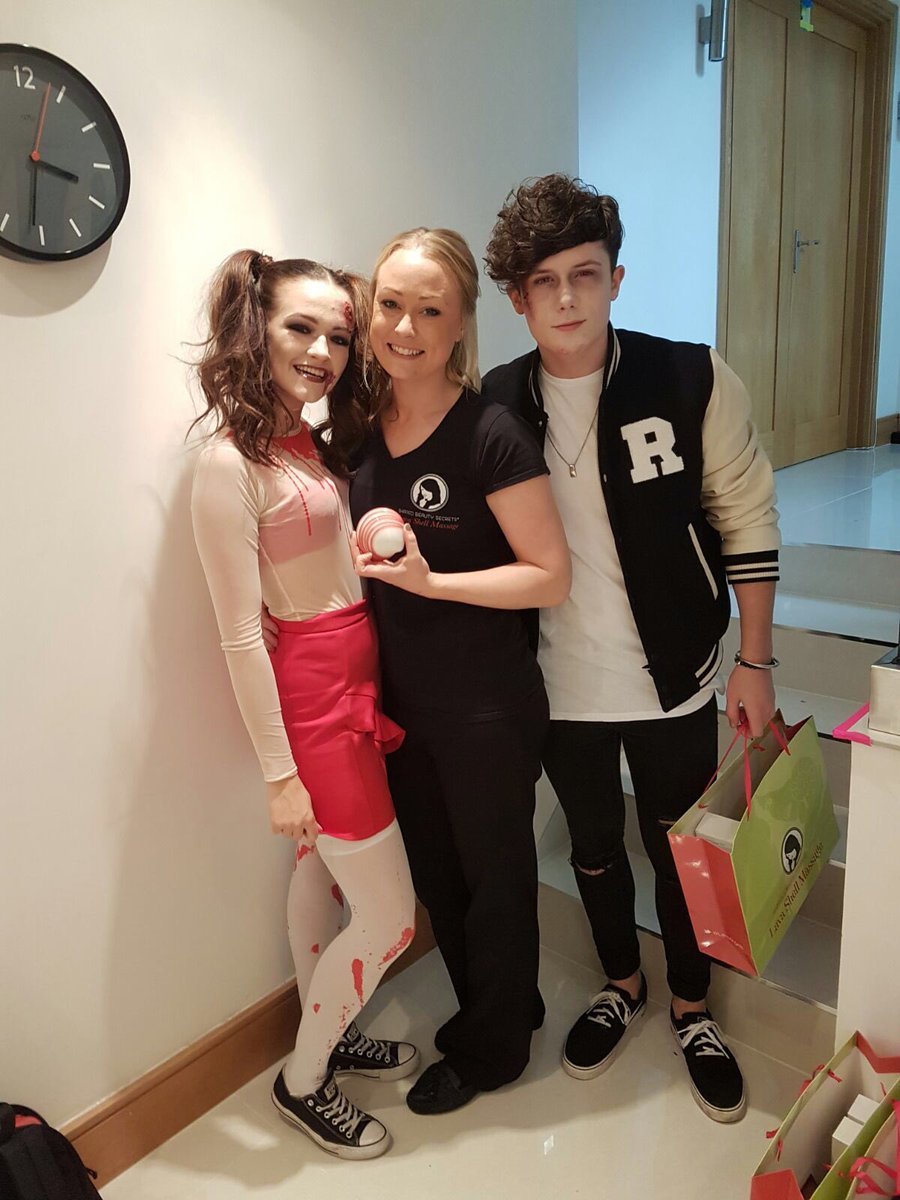 @emilymiddlemas_ congratulations a great night well deserved.Hopefully see you next week for some more #lavashellmassage #xfactor #lavalove