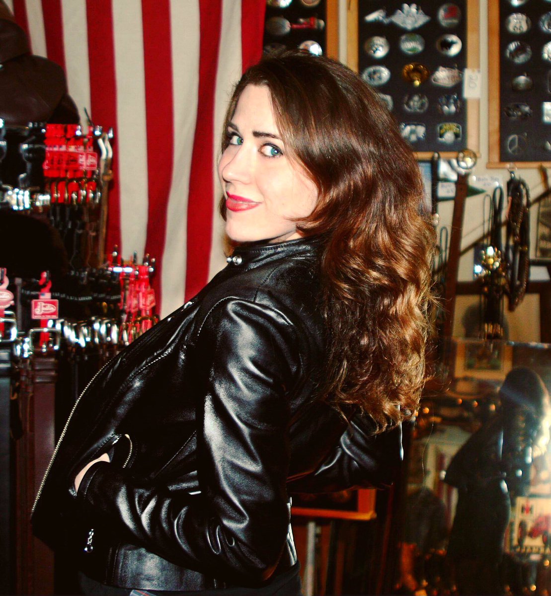 helensleather's tweet photo. Women's Lambskin Cafe Leather Jacket now available for purchase on our website! Come give it a Schott. #schottjacket https://t.co/oEALxdIrRP