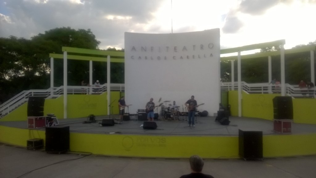 tarde_rock's tweet photo. Sonando #beler https://t.co/T7VGQw4tU9