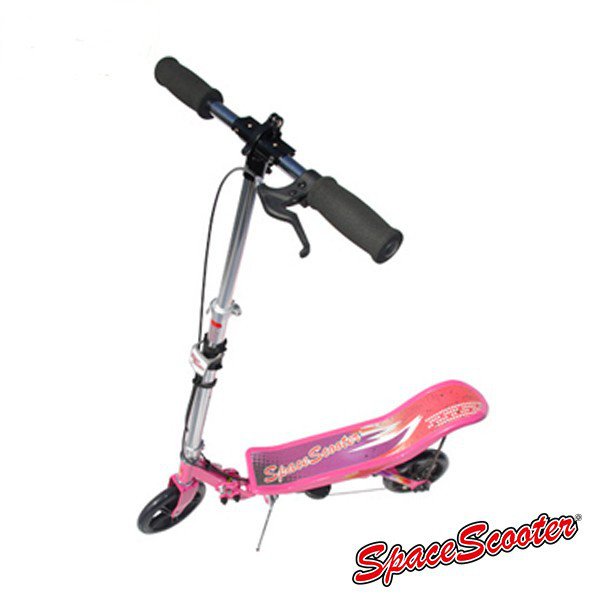 MonMondeMagique's tweet photo. @aayahyou Offrez-vous pour #Noel la trottinette Space Scooter de Lionel Messi ! Dès 6 ans et jusqu'à 90kg - https://t.co/Npjv1kueM3 https://t.co/104RUw7AbA