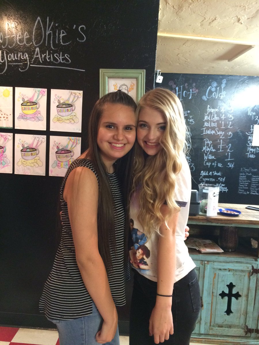 trinity_soutter's tweet photo. happy birthday‼️💗🎉😜 https://t.co/yvzSI0Hwo8