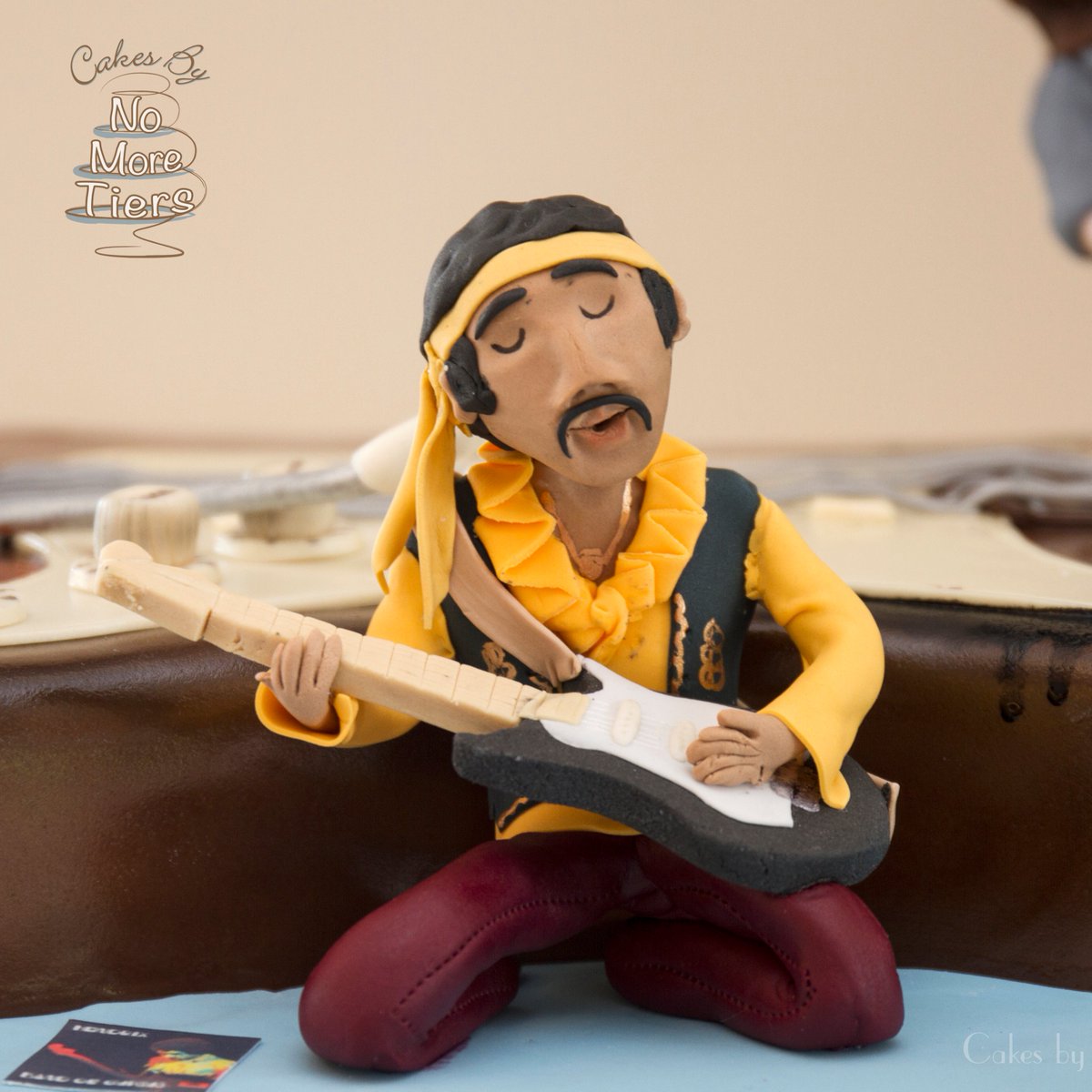 No_More_Tiers's tweet photo. Are you experienced...in cake making?
#JimiHendrix #Jimi #cake #guitar #Monterey #cakedecorating #sugarcraft #handmade #figuremodelling https://t.co/FY5GvxZ52x