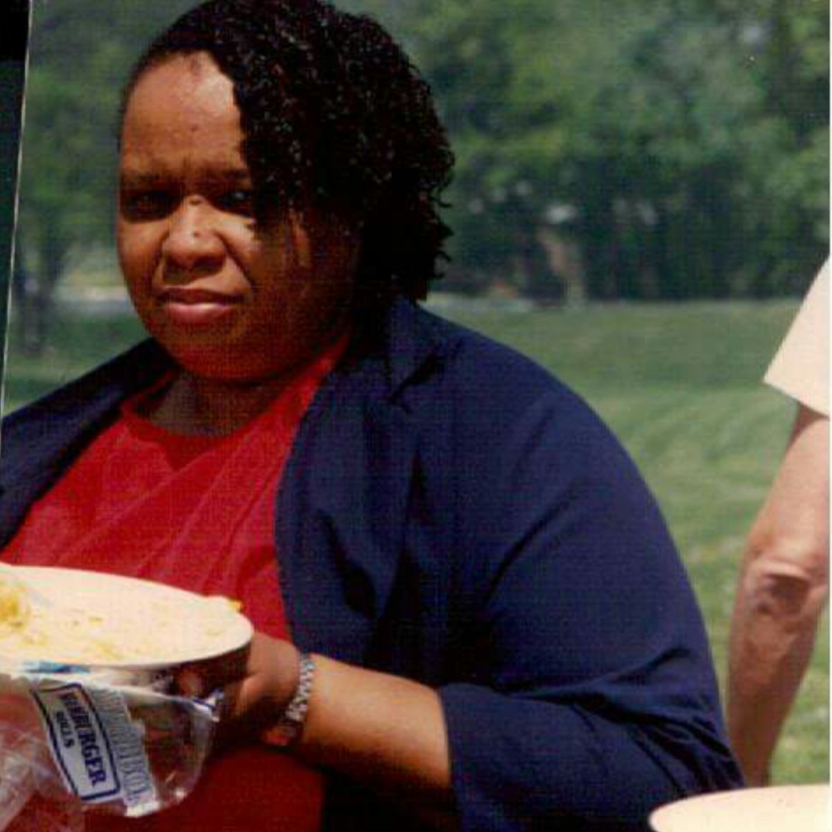 KingStudSpanky's tweet photo. Happy Birthday mommy 🎈
#RestEasyMyAngel 💜👼💜 https://t.co/CbknTy85Iv