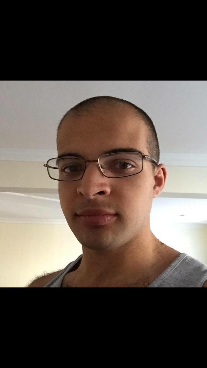 Nigelconscience's tweet image. When yo girl being a hoe n you just sit there like..