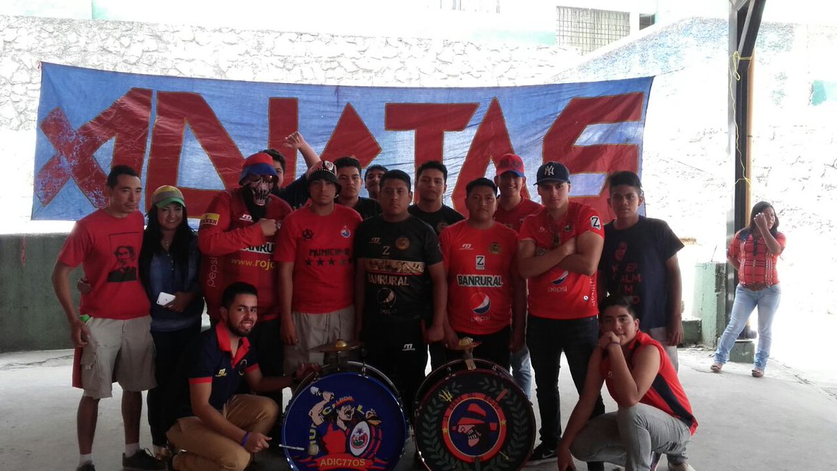 Adicts_oficial's tweet photo. Hoy en nuestra previa pura Cumbia villera, Cerveza y un buen asado somos La Famosa Banda Del Rojo
#LBDR #ADIC77OS https://t.co/z282Ytzc0y