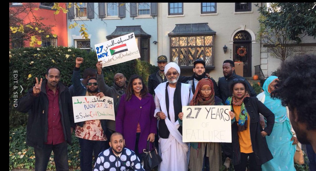 RaggeQueen's tweet photo. المتضامنين من امريكا🇱🇷 #السودان_عصيان_مدني_27_نوفمبر #العصيان_المدني_السوداني_في_يومه_الثاني #SudanCivilDisobedience https://t.co/3Fr6hxhoZY