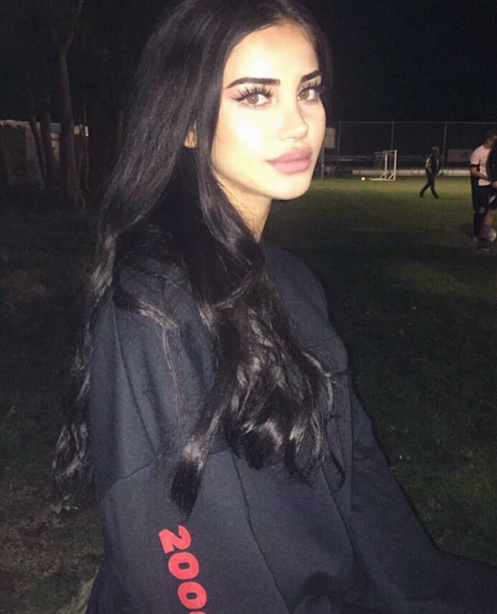 rpgdeclic's tweet photo. • Inconnue.
• Alex Rhodes.
• 20 ans.
• Braquage, nombreux vols.
• Hétéro. https://t.co/9wv1v6nCtL