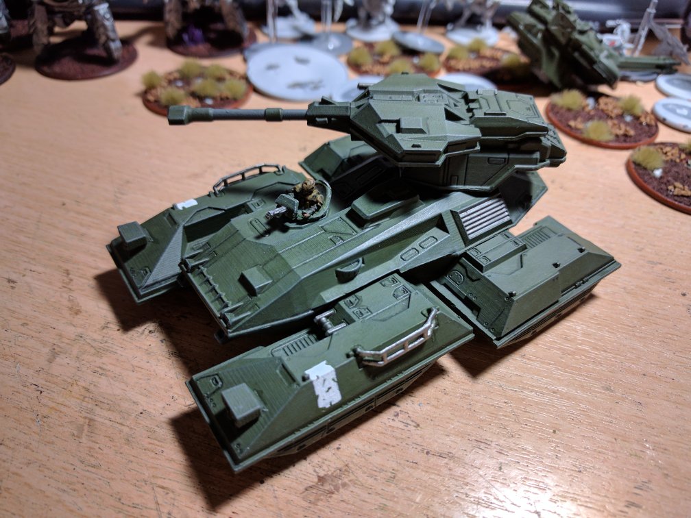 CThiefUK's tweet photo. Painted up my Scorpion for #HaloGroundCommand https://t.co/DPsxCshI71