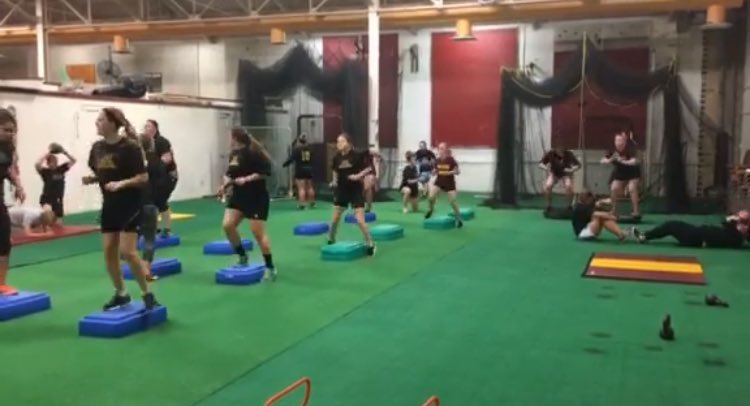 UMCSoftball's tweet photo. Last week of team conditioning this coming up - gonna put in WORK #FinalCountDown ⚾️📚 https://t.co/QiZTCeUrLK