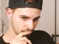 Jackzle's tweet photo. #FRESTTER es reaaaaal
Un orgasm de @mellamanfredy por el tattoo de @ElTwistter ?! 
O no @chupita13 @theyoumanshow 
#sorteocreepy  hahah ♥ https://t.co/AkuHCFfE08