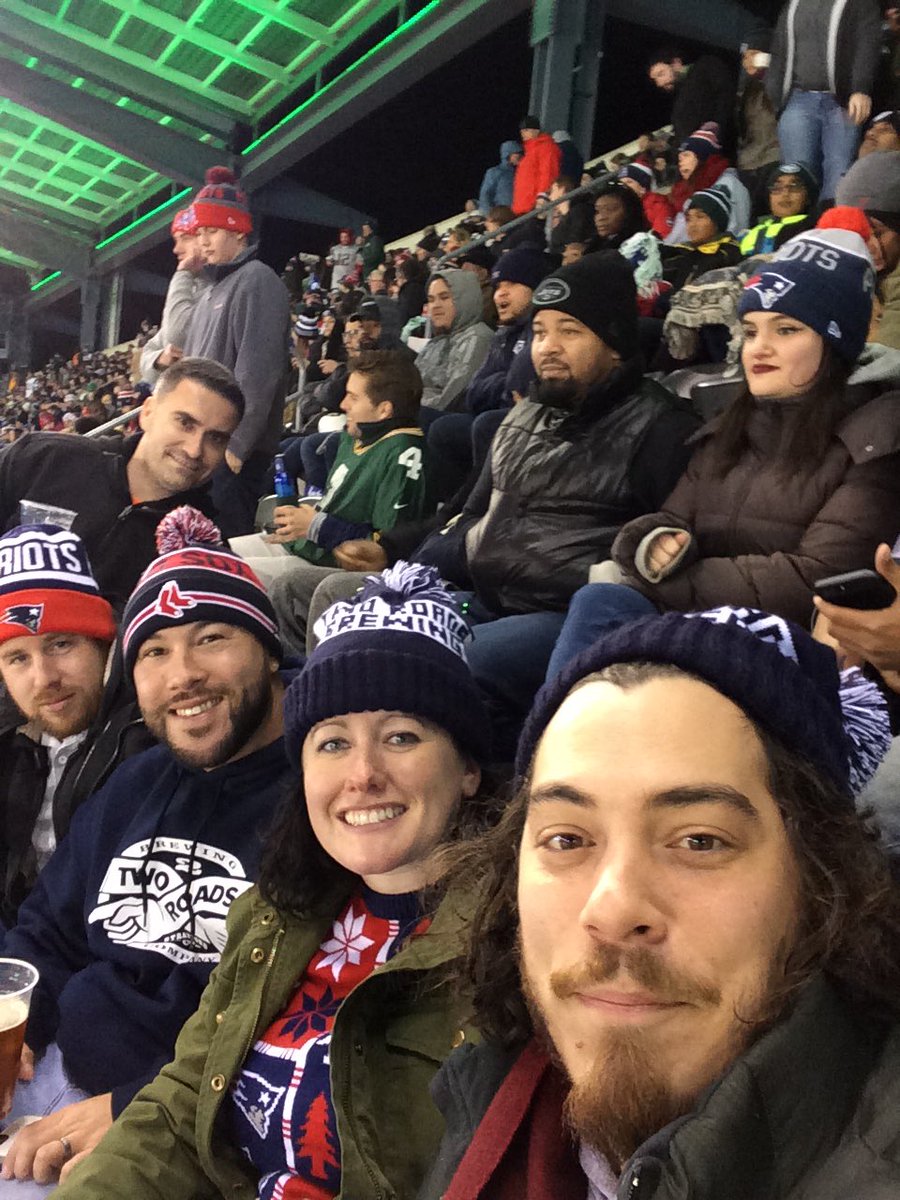 caitgue's tweet photo. Hanging out at the #Patriots #Jets game with the #AGallo crew! @2RoadsBrewing @StarCraftBeer @2roadsJared https://t.co/Mld3QLBGO8