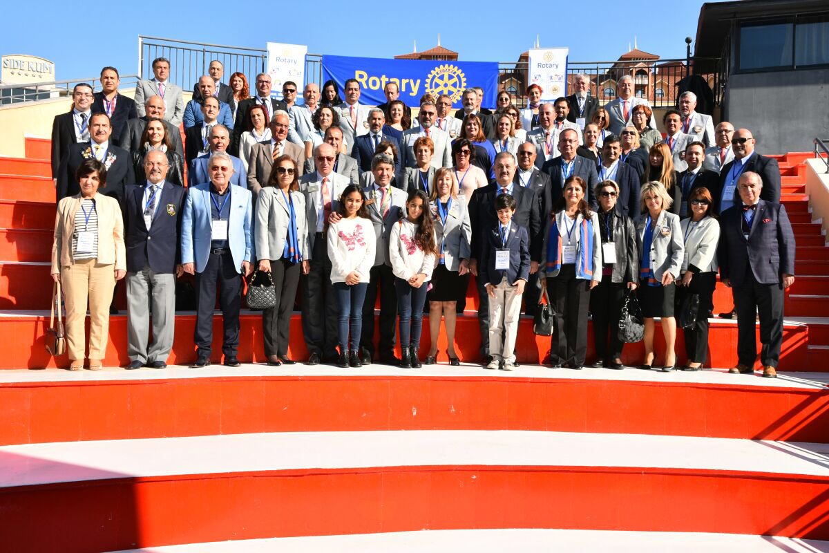 ManavgatRotary's tweet photo. Rotary 2430 Bölge ikinci Grup enstitüsünü Dönem Guvernörümüz Güner İnci liderliğinde Alanya ve Manavgat Rotary kulüpleri ev sahipliğindeydi https://t.co/NwJd23xBud