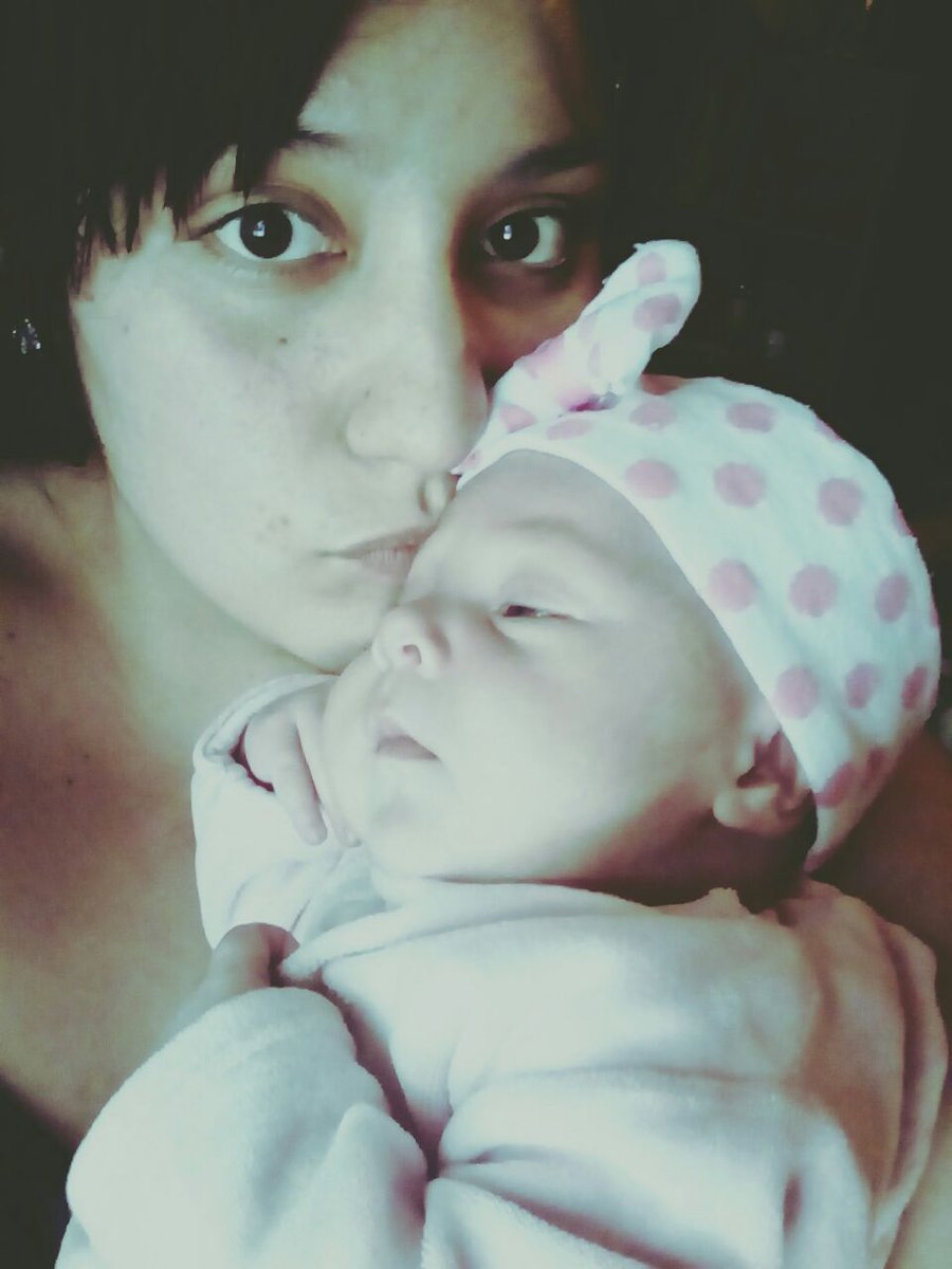 Meliivera17's tweet photo. Te amo tanto aneley ❤
#sinpintar https://t.co/kGbFzKeeai