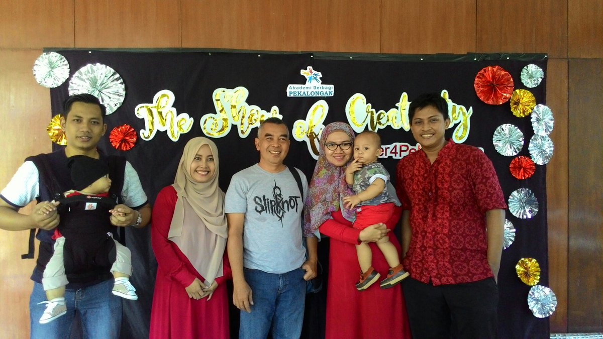 With guru favorit pak <a href="/nukman/">Nukman Luthfie</a> thanks to <a href="/akberpekalongan/">Akber Pekalongan</a> cc <a href="/missmoerya/">Rya | Makmuriyah</a> <a href="/TriazArditya/">Triaz Wahyu Arditya</a>