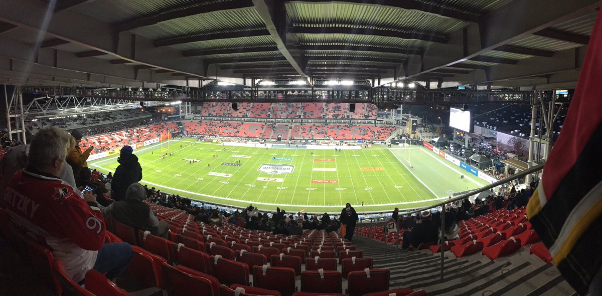 Boyk12's tweet photo. #GreyCup #RNation https://t.co/GHm9xVBIzT