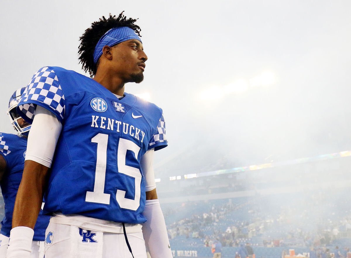 coachsteptoe's tweet photo. #WeSolute former @COD_Athletics QB @stephen_h_j for being a humble class act... May you continue to show the nation what u r made of #BBN https://t.co/SUHvNsfi3M