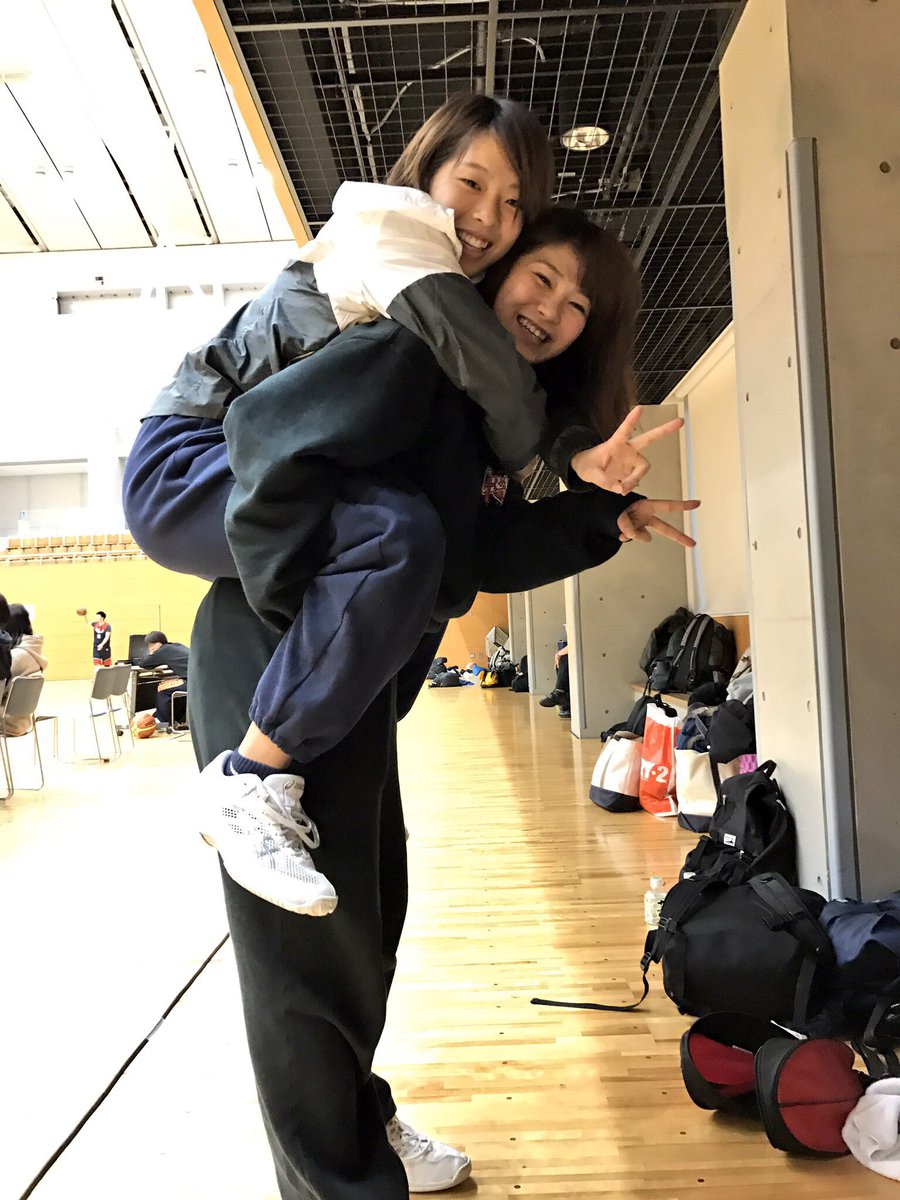 coco401015's tweet photo. NAOG💓
優勝できなかったしスリー10本も決められなくて目標達成できなかったけど楽しかった😂ひかるとは選抜ぶりに一緒にプレーできた🙌🏻みんな本当にありがとう👑次こそは優勝しようね✊🏻
土日が楽しすぎて月曜が憂鬱😭
#NAOG
#準優勝
#楽しすぎた https://t.co/7gVJrsNi0Q