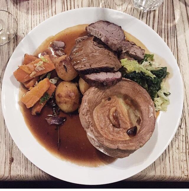 DBNutrition_'s tweet photo. @PrincePrincePub the best Sunday lunch in Sheffield, thank you for looking after our table of 14 today #Sheffield #Foodies https://t.co/ReHMqDf6YA
