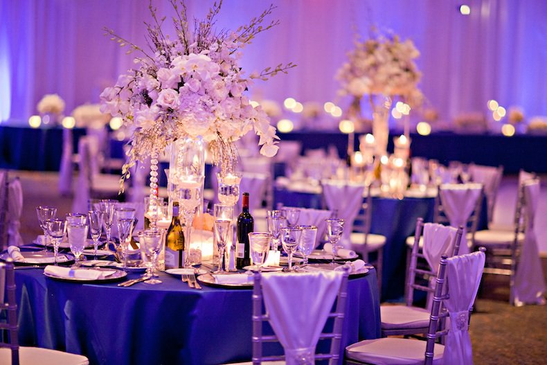 EventMeCompany's tweet photo. Table setting at the last event we organized for one of the company's employees retiring #flowers #nighttoremember #IESEGSMM https://t.co/A07a7BQtPF