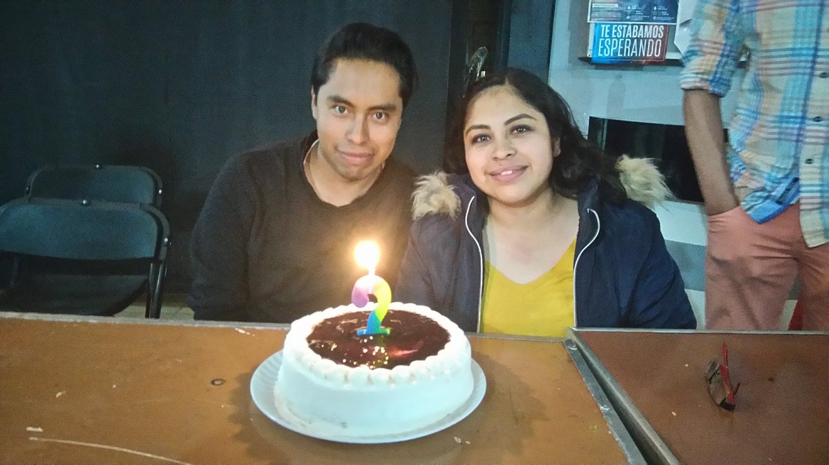alex_caiman's tweet photo. Gracias por el festejo, son especiales...😀🎂🍰🎈🎊
#FelizCumple  #Amigos #BuenaTarde #OFF https://t.co/TaKmJBjVvs